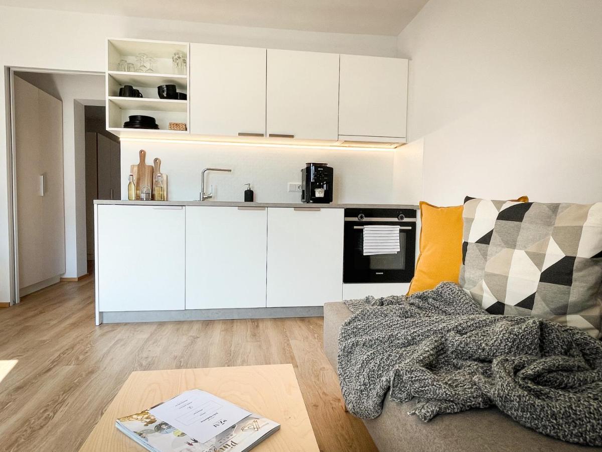 Pam Apartments คาพรูน ภายนอก รูปภาพ