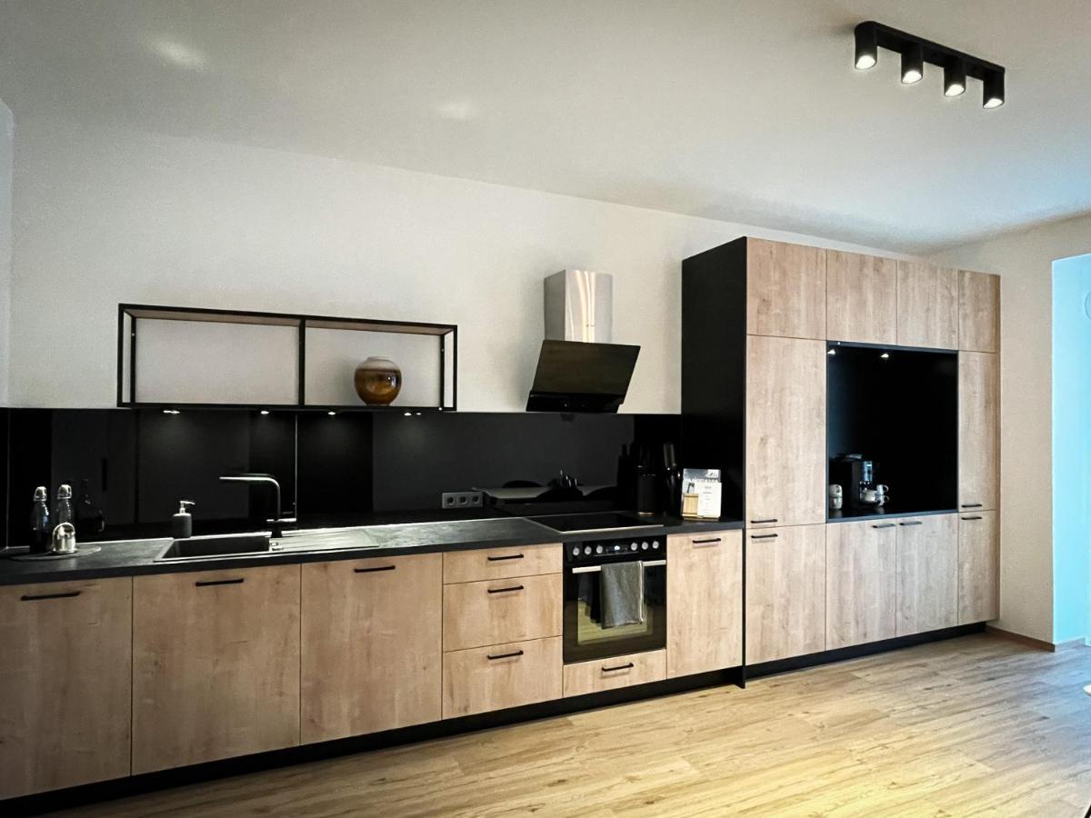 Pam Apartments คาพรูน ภายนอก รูปภาพ
